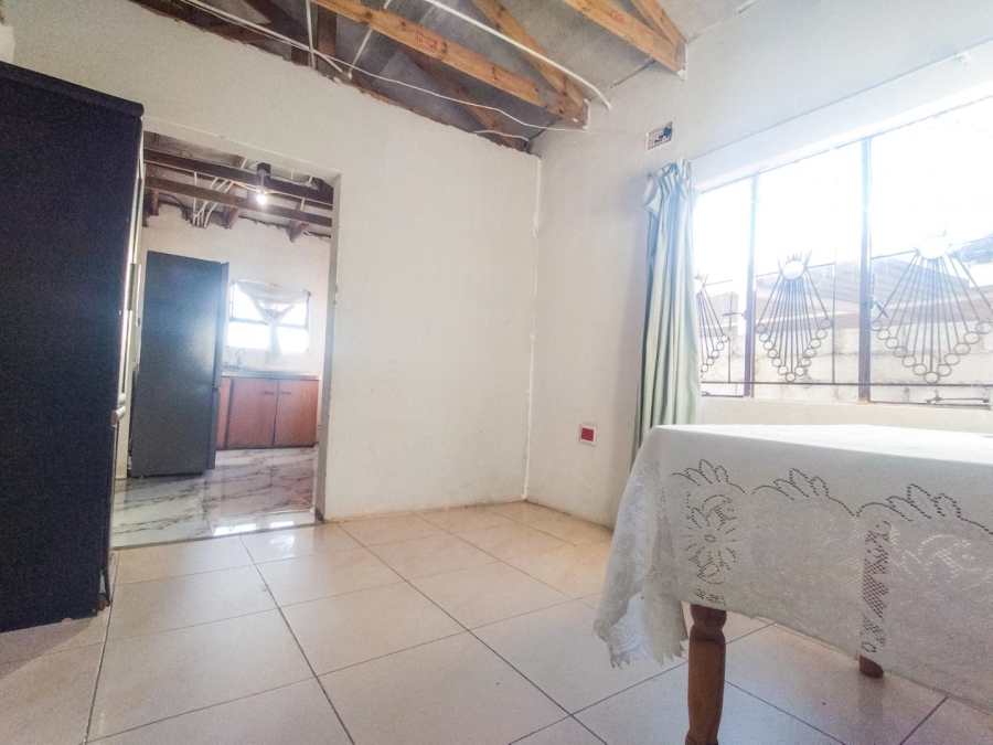 To Let 2 Bedroom Property for Rent in Kwandengezi KwaZulu-Natal