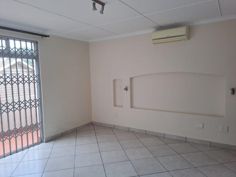To Let 3 Bedroom Property for Rent in Meer En See KwaZulu-Natal