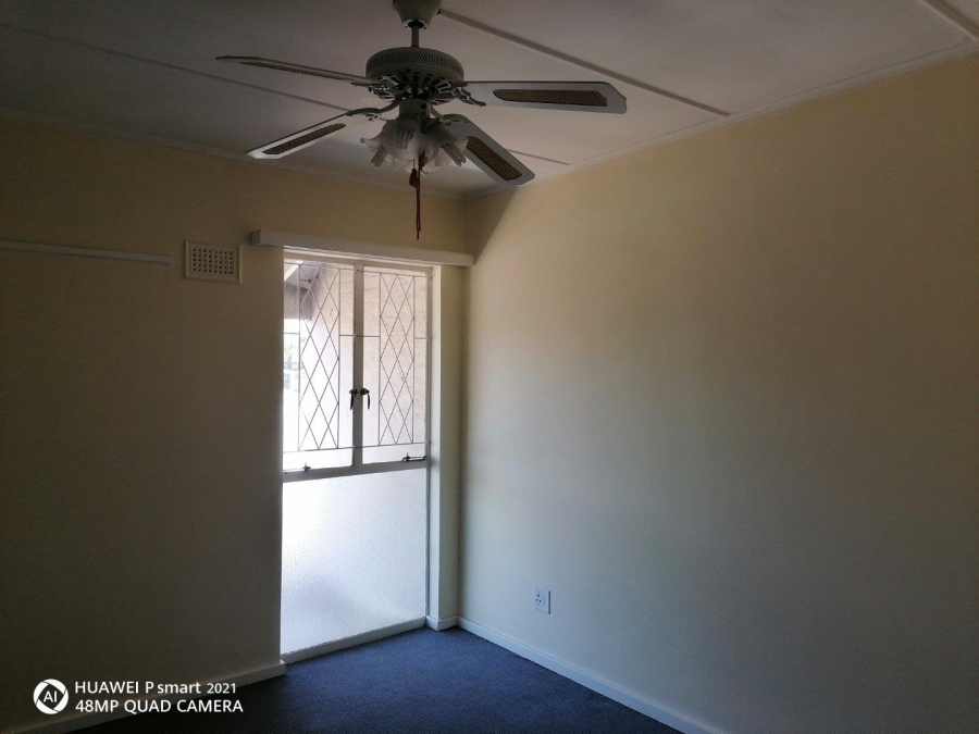 To Let 2 Bedroom Property for Rent in Dawncliffe KwaZulu-Natal