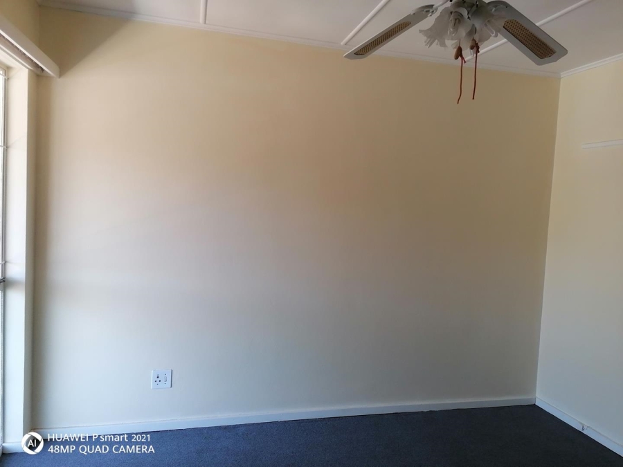 To Let 2 Bedroom Property for Rent in Dawncliffe KwaZulu-Natal