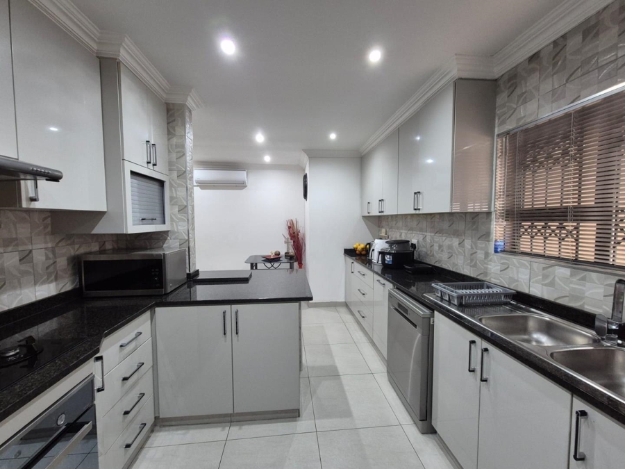 3 Bedroom Property for Sale in Escombe KwaZulu-Natal