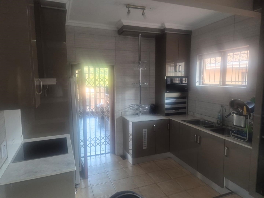 3 Bedroom Property for Sale in Manors KwaZulu-Natal