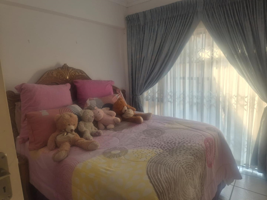3 Bedroom Property for Sale in Manors KwaZulu-Natal