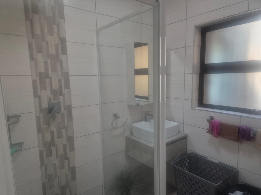 3 Bedroom Property for Sale in Manors KwaZulu-Natal