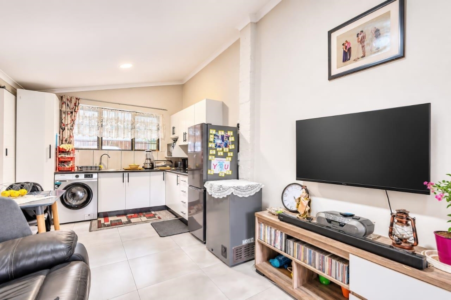 4 Bedroom Property for Sale in Amanzimtoti KwaZulu-Natal