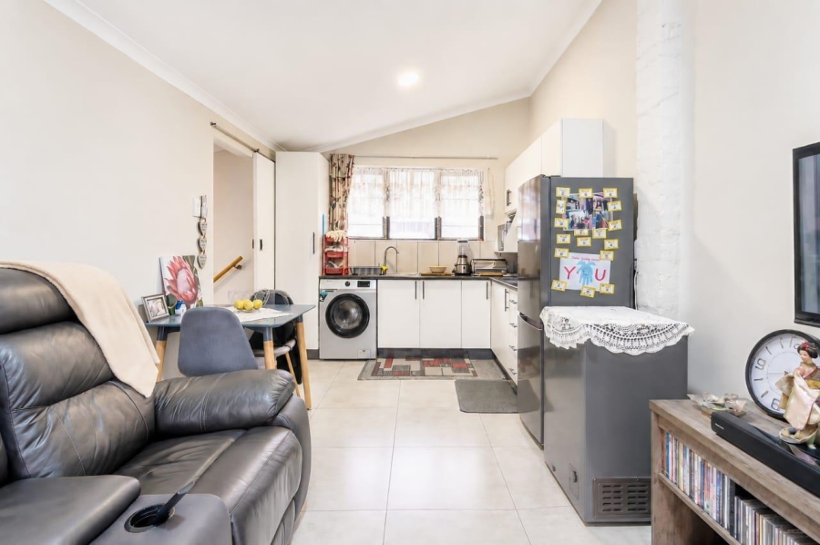 4 Bedroom Property for Sale in Amanzimtoti KwaZulu-Natal