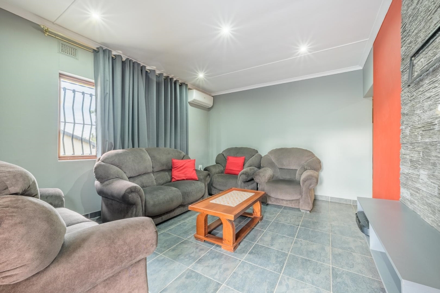 3 Bedroom Property for Sale in Westcliff KwaZulu-Natal