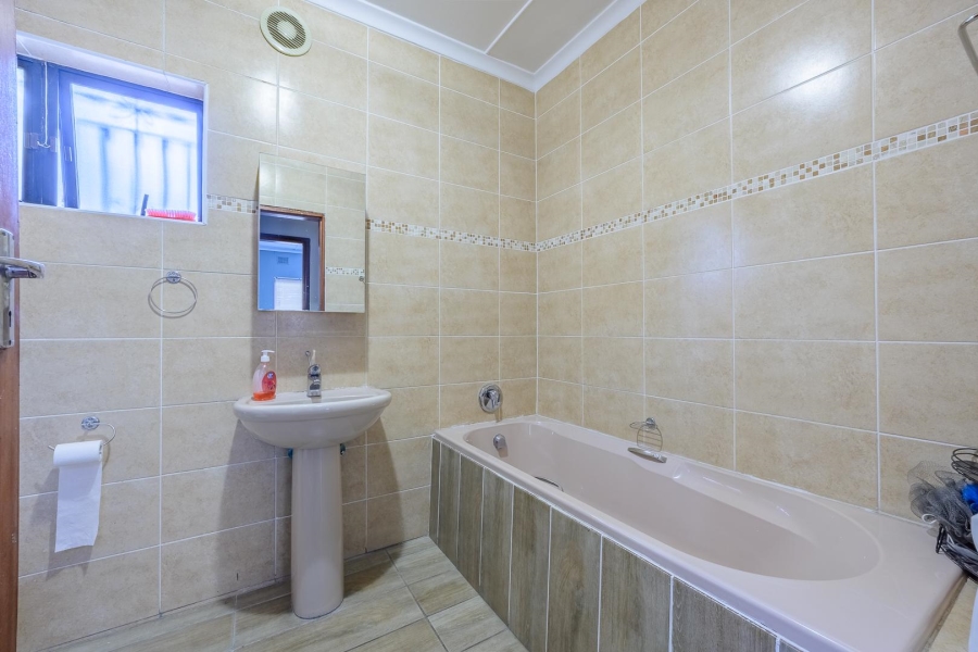 3 Bedroom Property for Sale in Westcliff KwaZulu-Natal