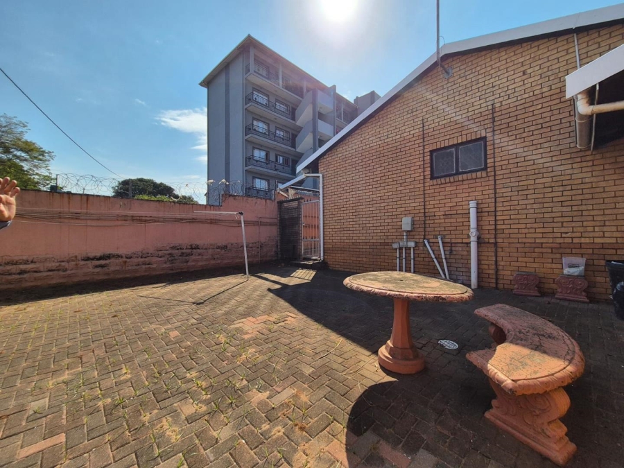 To Let 2 Bedroom Property for Rent in Montclair KwaZulu-Natal