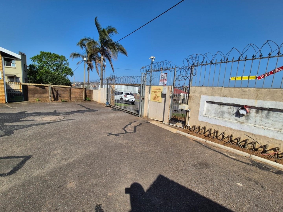 To Let 2 Bedroom Property for Rent in Montclair KwaZulu-Natal