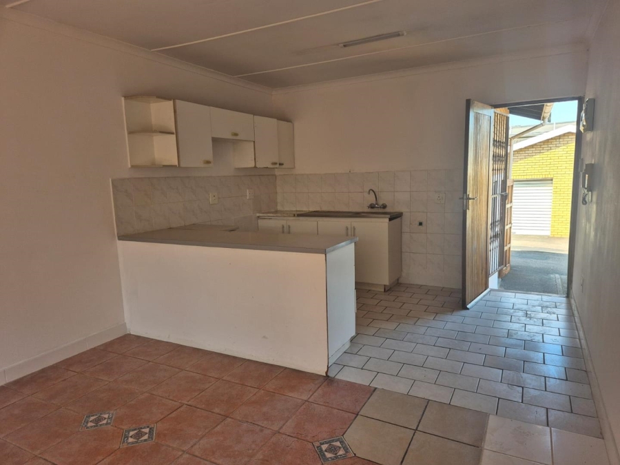 To Let 2 Bedroom Property for Rent in Montclair KwaZulu-Natal