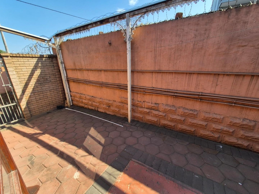 To Let 2 Bedroom Property for Rent in Montclair KwaZulu-Natal