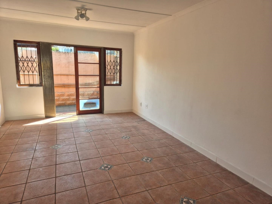 To Let 2 Bedroom Property for Rent in Montclair KwaZulu-Natal