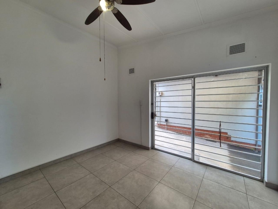 To Let 1 Bedroom Property for Rent in Bluff KwaZulu-Natal