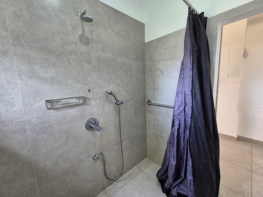 To Let 1 Bedroom Property for Rent in Bluff KwaZulu-Natal