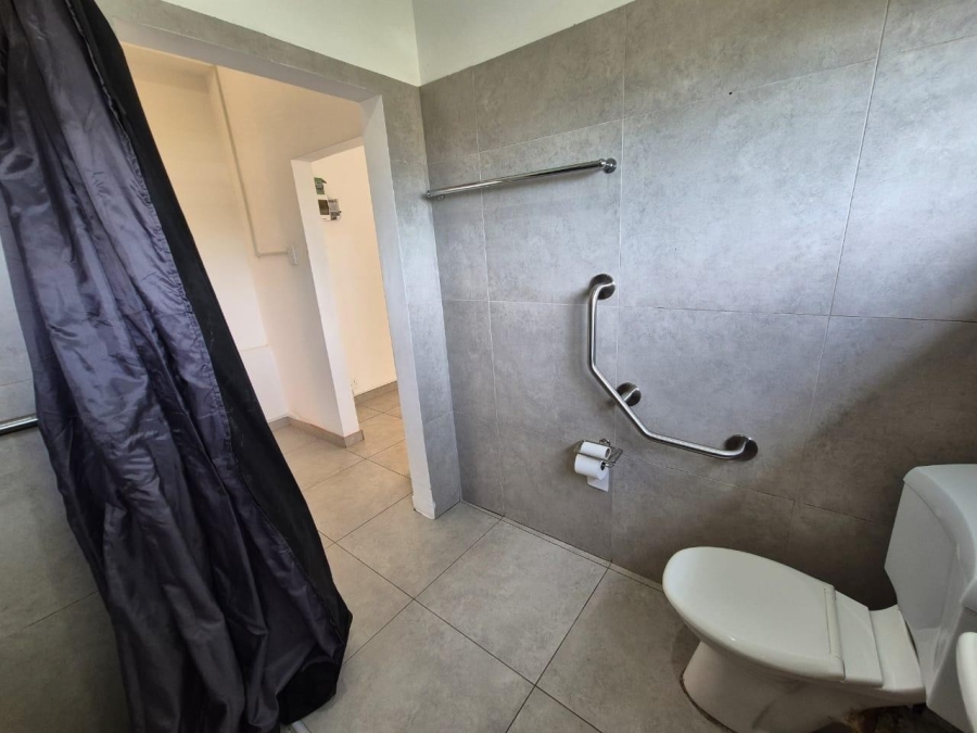 To Let 1 Bedroom Property for Rent in Bluff KwaZulu-Natal