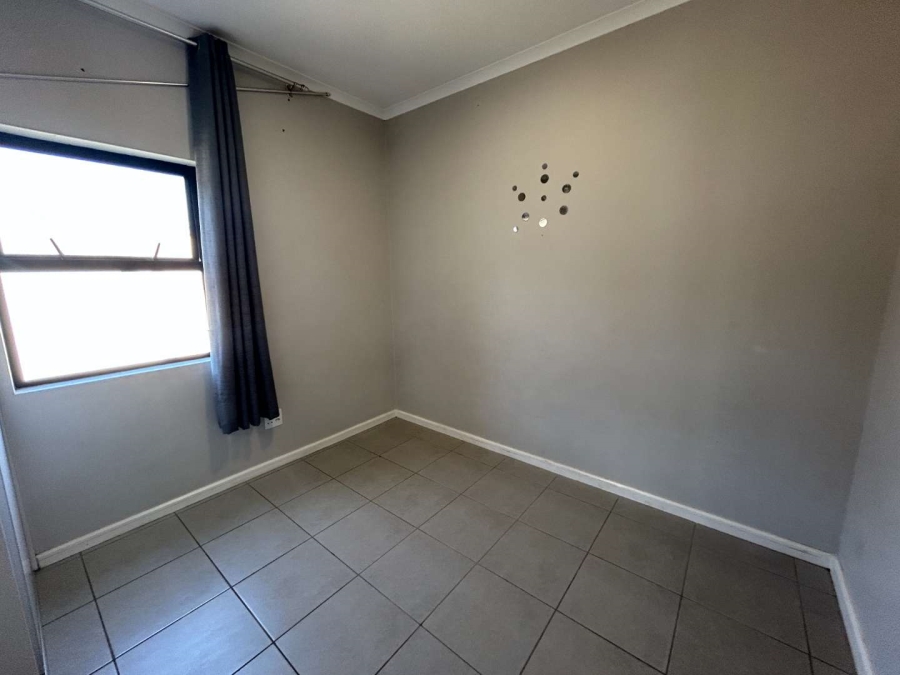 2 Bedroom Property for Sale in Waterfall KwaZulu-Natal