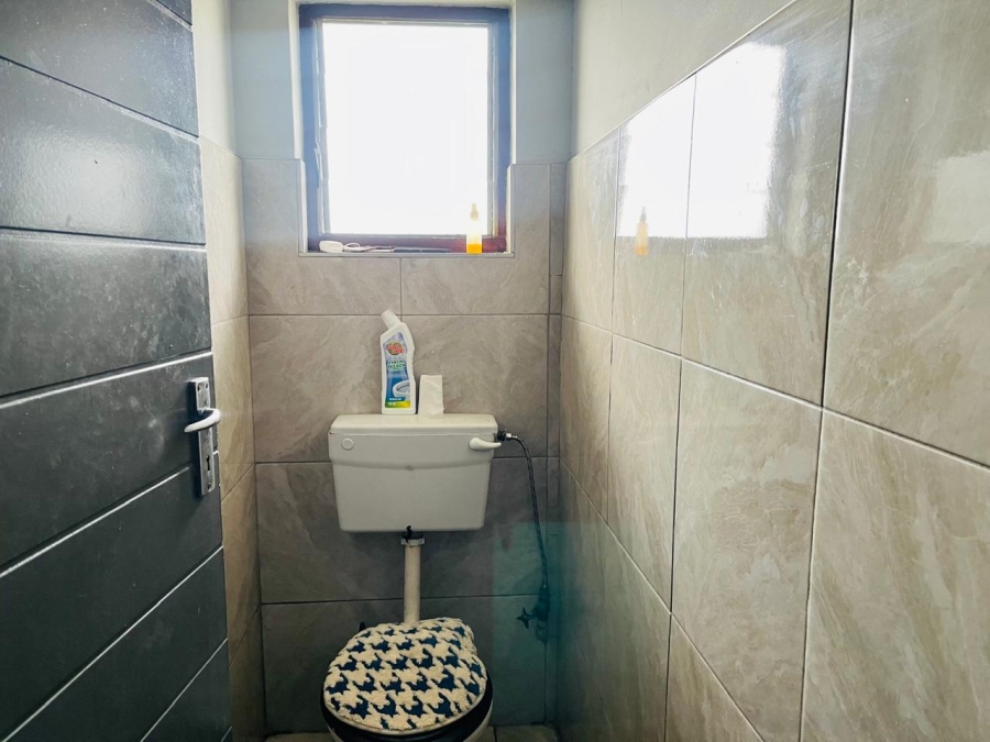 6 Bedroom Property for Sale in Umbilo KwaZulu-Natal