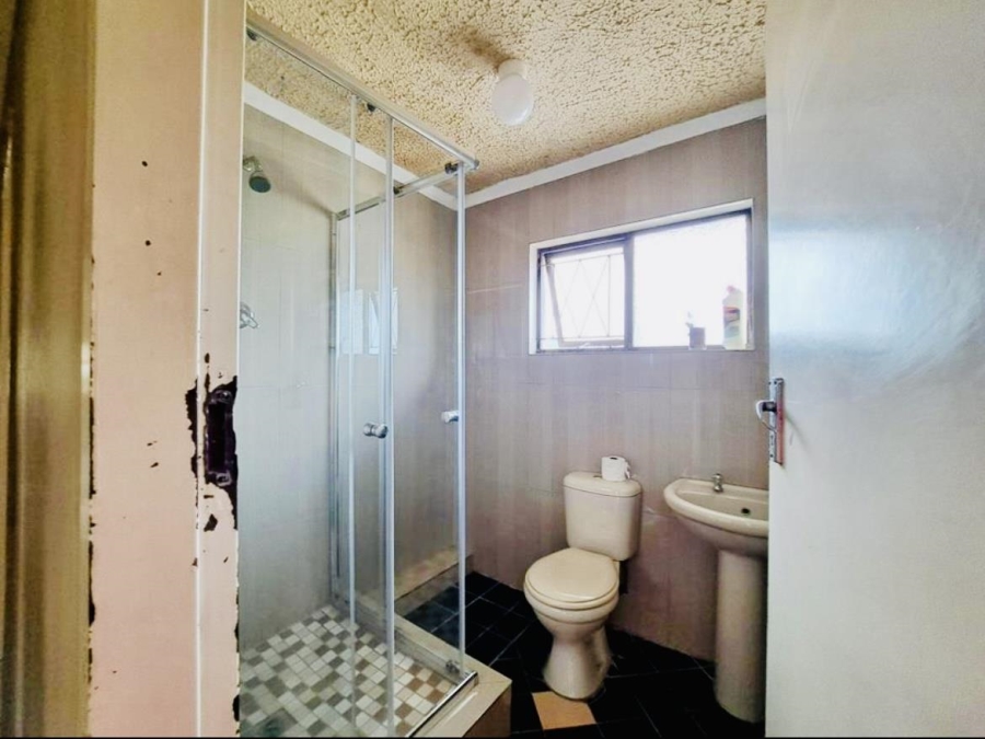 4 Bedroom Property for Sale in Pinetown KwaZulu-Natal