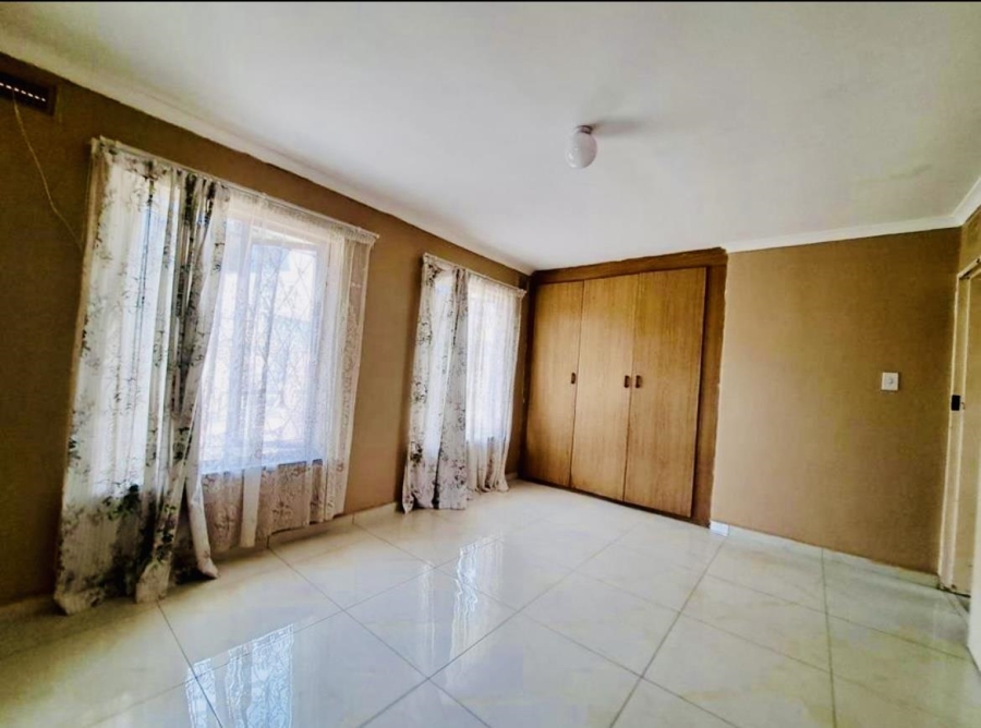 4 Bedroom Property for Sale in Pinetown KwaZulu-Natal