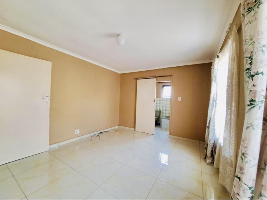 4 Bedroom Property for Sale in Pinetown KwaZulu-Natal