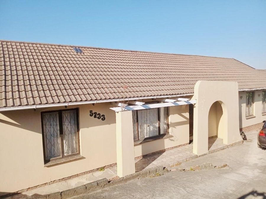 4 Bedroom Property for Sale in Pinetown KwaZulu-Natal