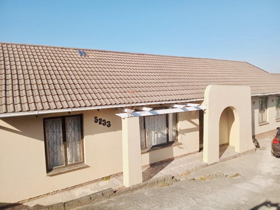 4 Bedroom Property for Sale in Pinetown KwaZulu-Natal