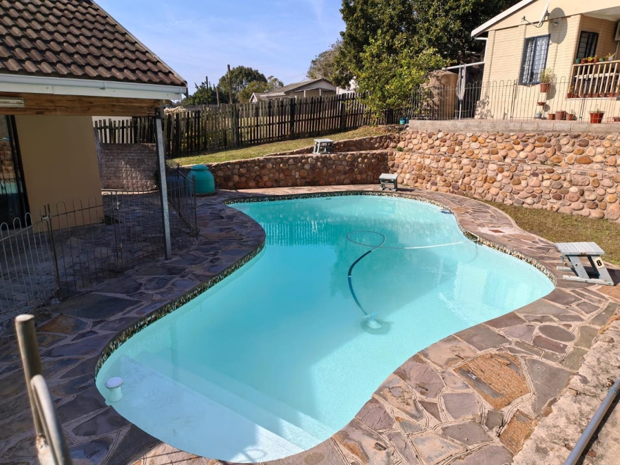 6 Bedroom Property for Sale in Moseley KwaZulu-Natal