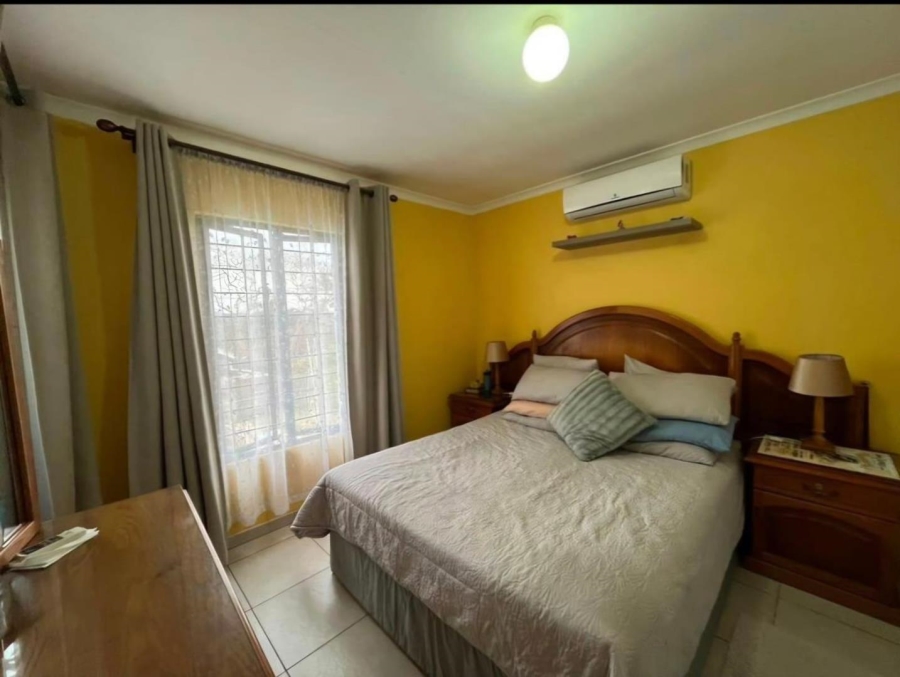 6 Bedroom Property for Sale in Moseley KwaZulu-Natal