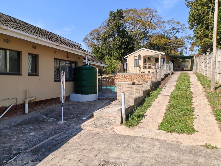 6 Bedroom Property for Sale in Moseley KwaZulu-Natal