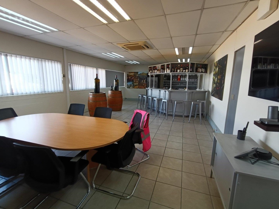 To Let Commercial Property for Rent in New Germany KwaZulu-Natal