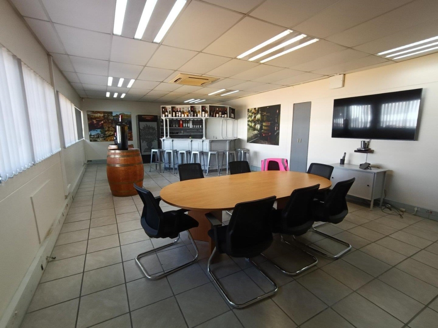 To Let Commercial Property for Rent in New Germany KwaZulu-Natal