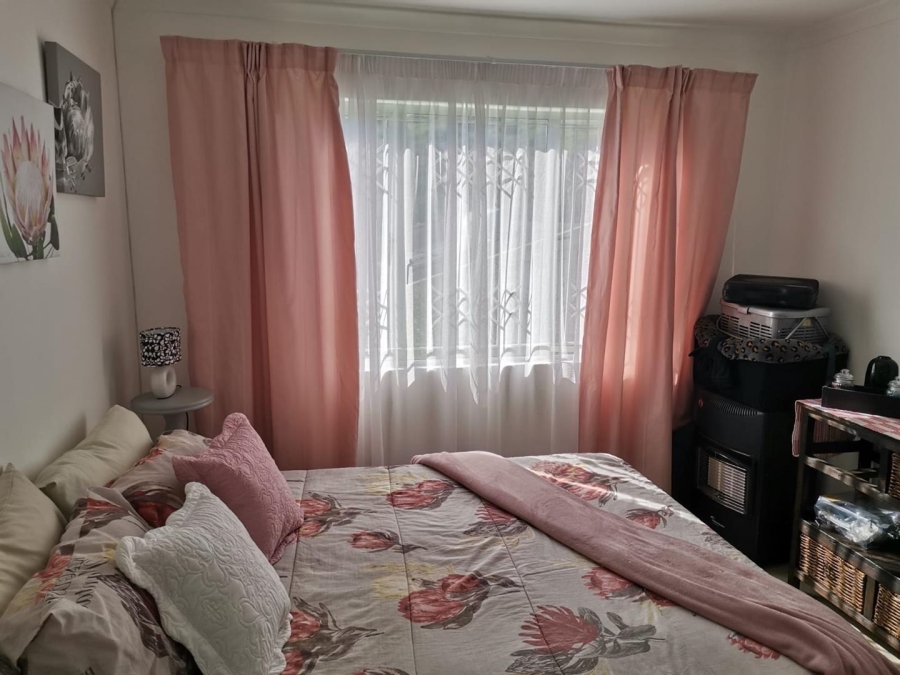 To Let 2 Bedroom Property for Rent in La Mercy KwaZulu-Natal
