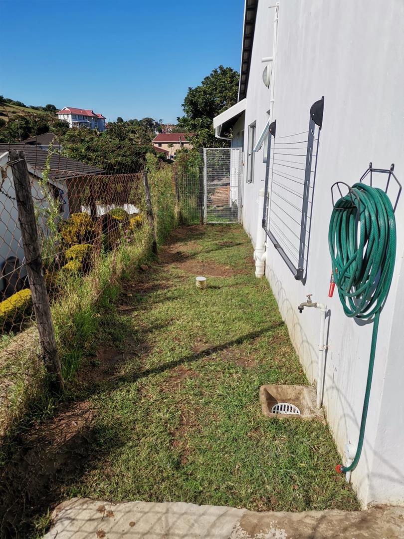 To Let 2 Bedroom Property for Rent in La Mercy KwaZulu-Natal