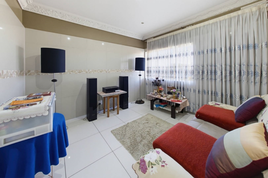 7 Bedroom Property for Sale in Clare Hills KwaZulu-Natal