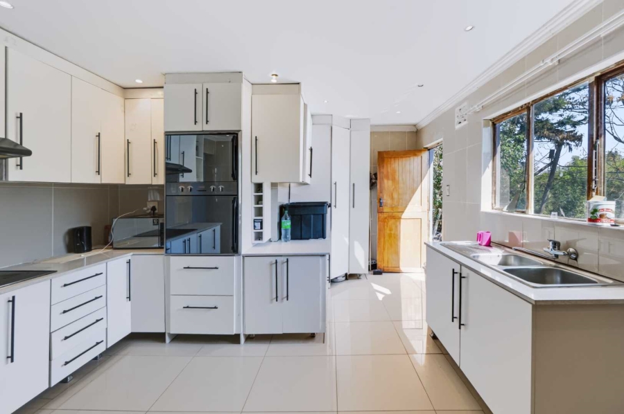 4 Bedroom Property for Sale in Amanzimtoti KwaZulu-Natal