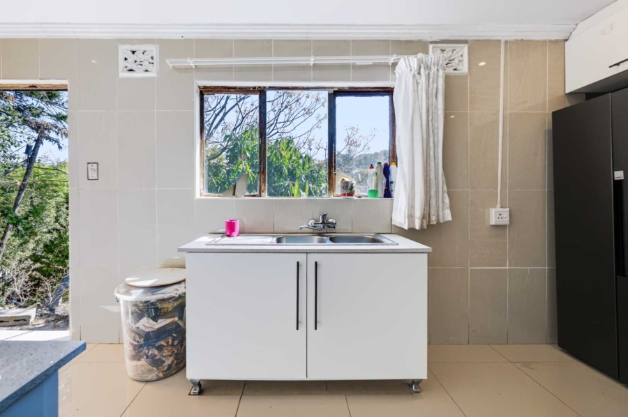 4 Bedroom Property for Sale in Amanzimtoti KwaZulu-Natal