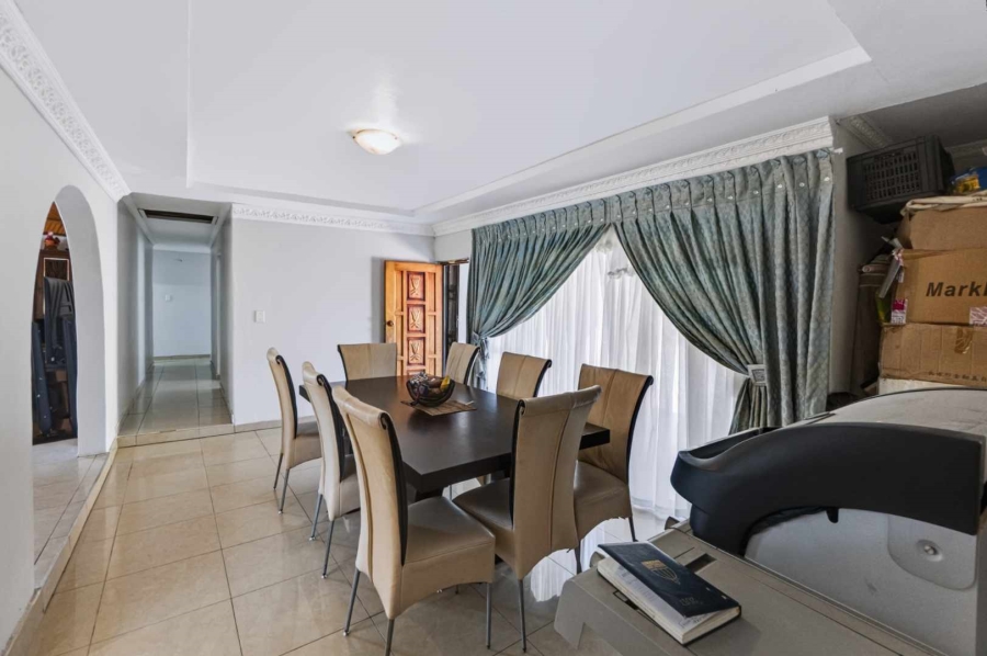 4 Bedroom Property for Sale in Amanzimtoti KwaZulu-Natal