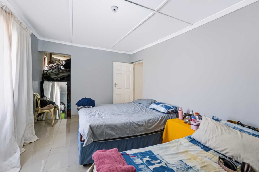 4 Bedroom Property for Sale in Amanzimtoti KwaZulu-Natal