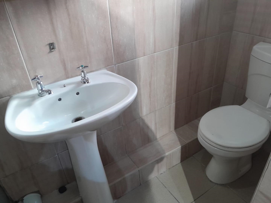 3 Bedroom Property for Sale in Risecliff KwaZulu-Natal