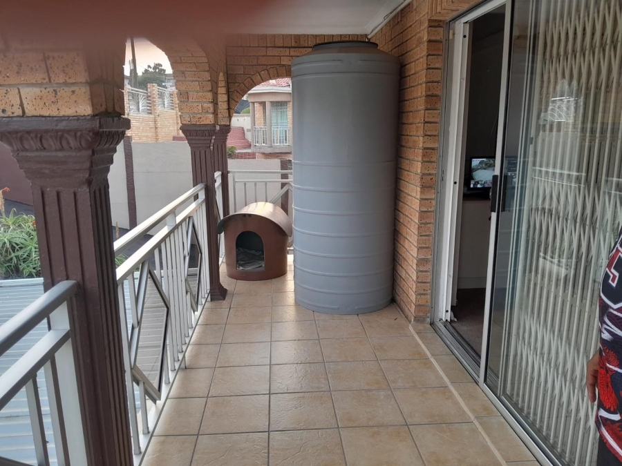 3 Bedroom Property for Sale in Risecliff KwaZulu-Natal