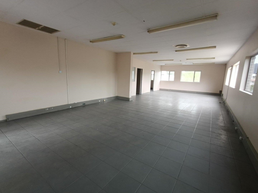 To Let Commercial Property for Rent in Westmead KwaZulu-Natal