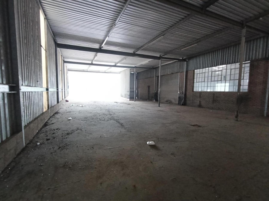 To Let Commercial Property for Rent in Westmead KwaZulu-Natal