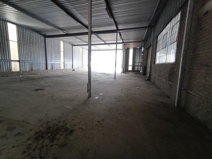 To Let Commercial Property for Rent in Westmead KwaZulu-Natal