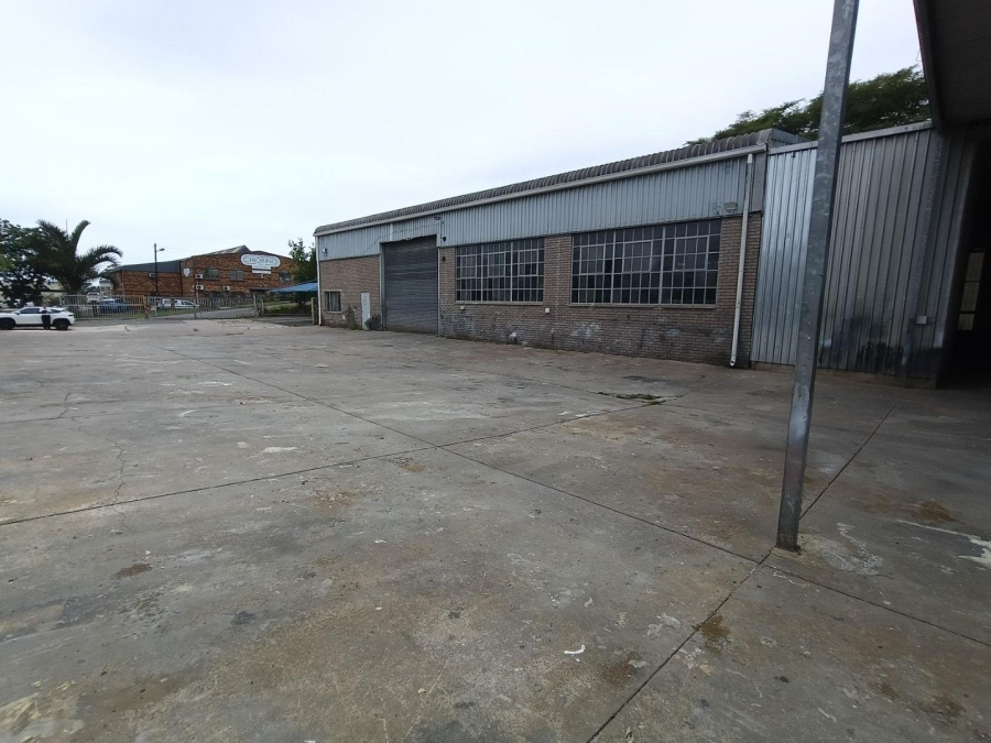 To Let Commercial Property for Rent in Westmead KwaZulu-Natal