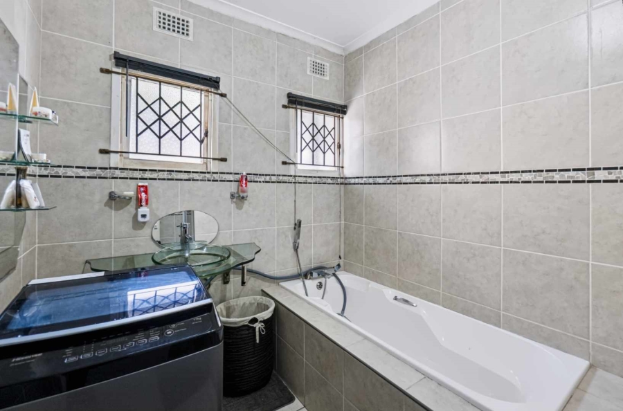 3 Bedroom Property for Sale in Amanzimtoti KwaZulu-Natal