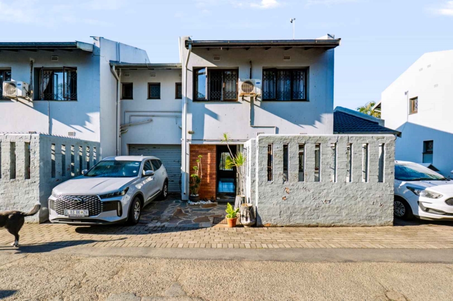 3 Bedroom Property for Sale in Amanzimtoti KwaZulu-Natal