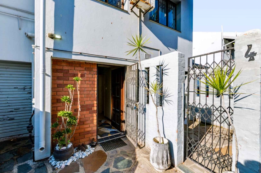 3 Bedroom Property for Sale in Amanzimtoti KwaZulu-Natal