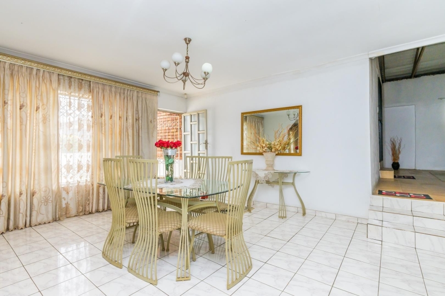 6 Bedroom Property for Sale in Mobeni Heights KwaZulu-Natal