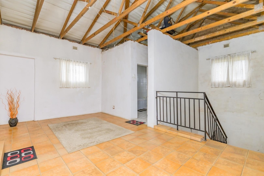 6 Bedroom Property for Sale in Mobeni Heights KwaZulu-Natal